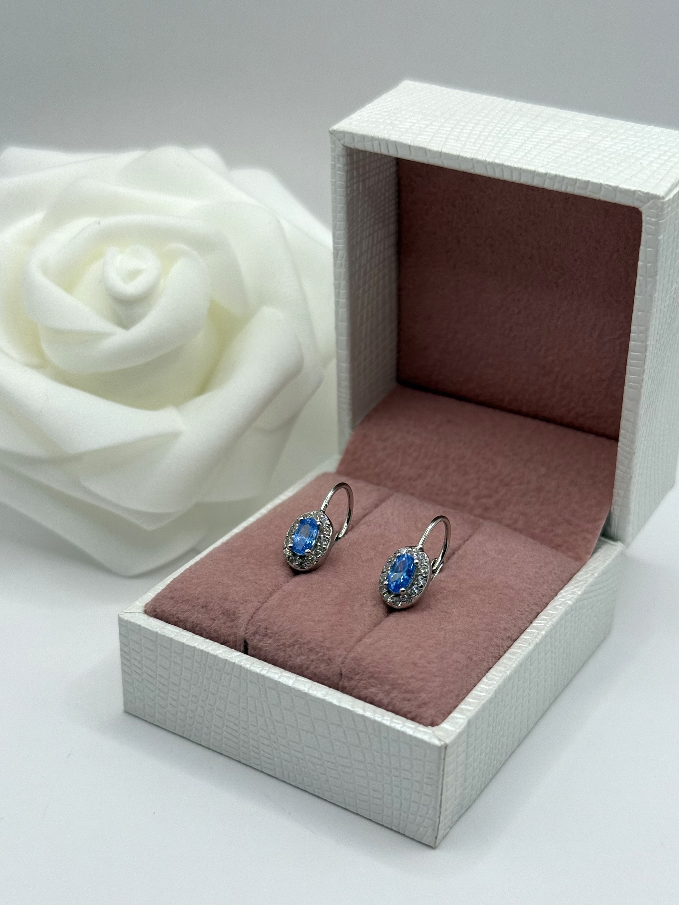 STŘÍBRNÉ NÁUŠNICE ZIRKON/TOPAZ